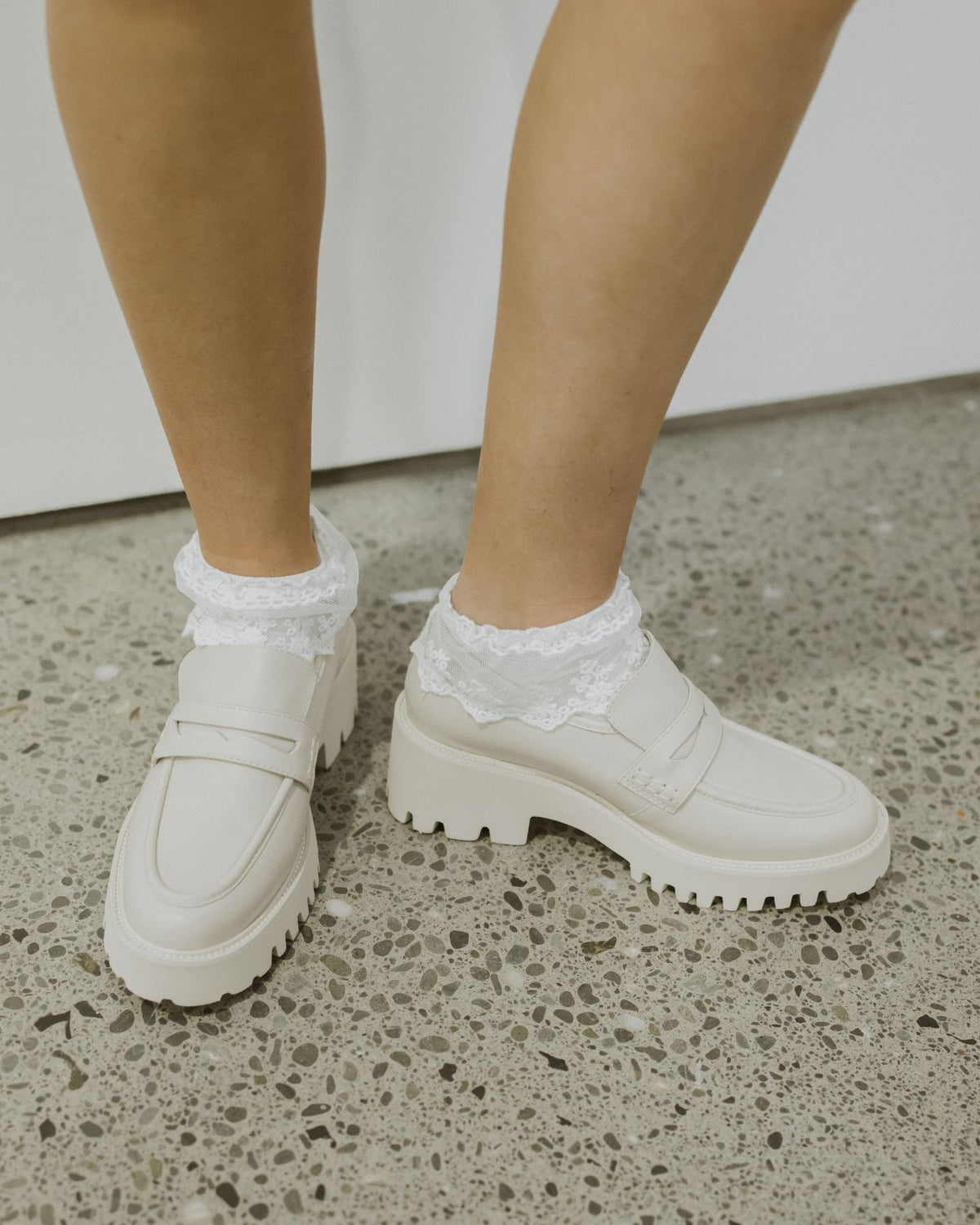LOTTIE LOAFERS CREAM