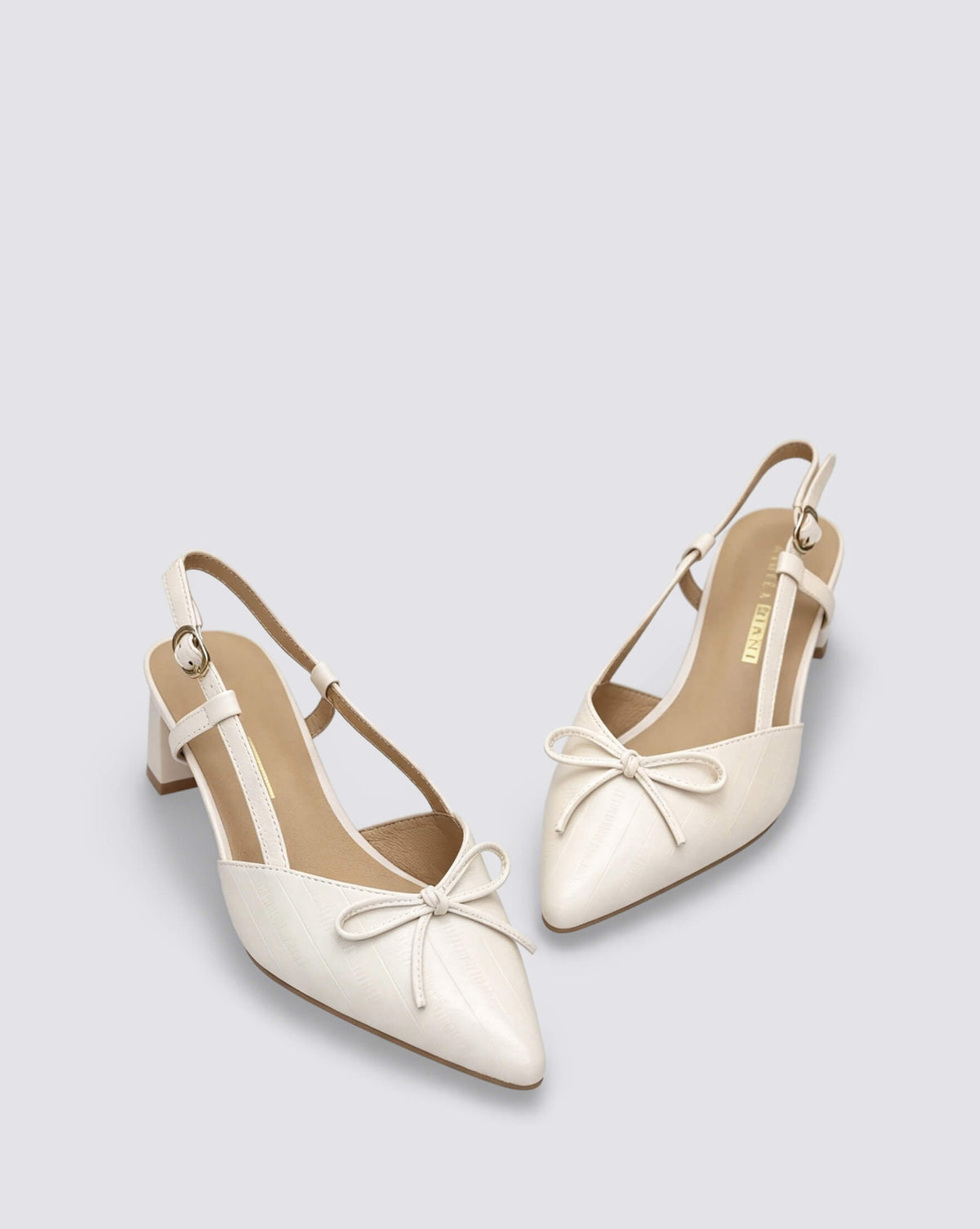 MALBEC HEELS ALMOND