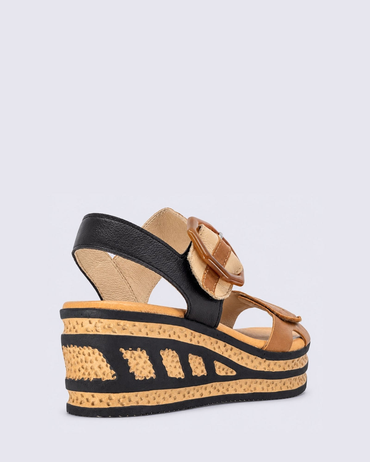 QALI PLATFORM WEDGE SANDALS DARK TAN/CAMEL