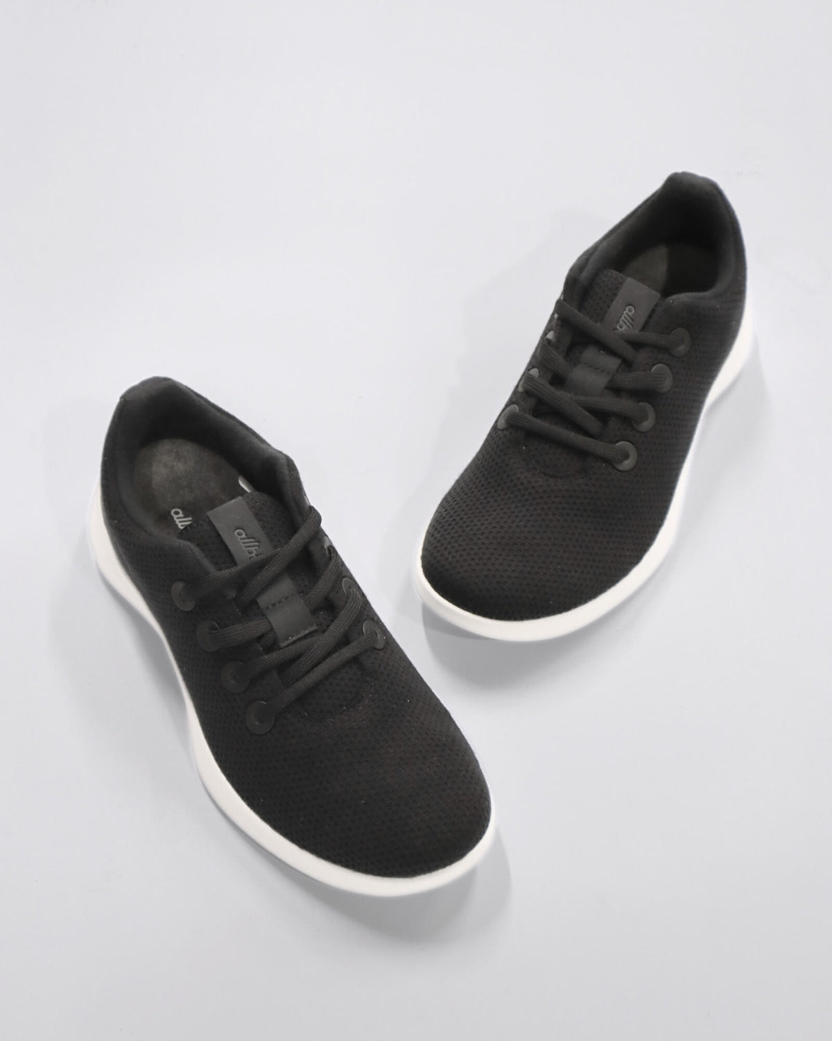 MENS TREE RUNNER NZ NATURAL BLACK/BLIZZARD SOLE