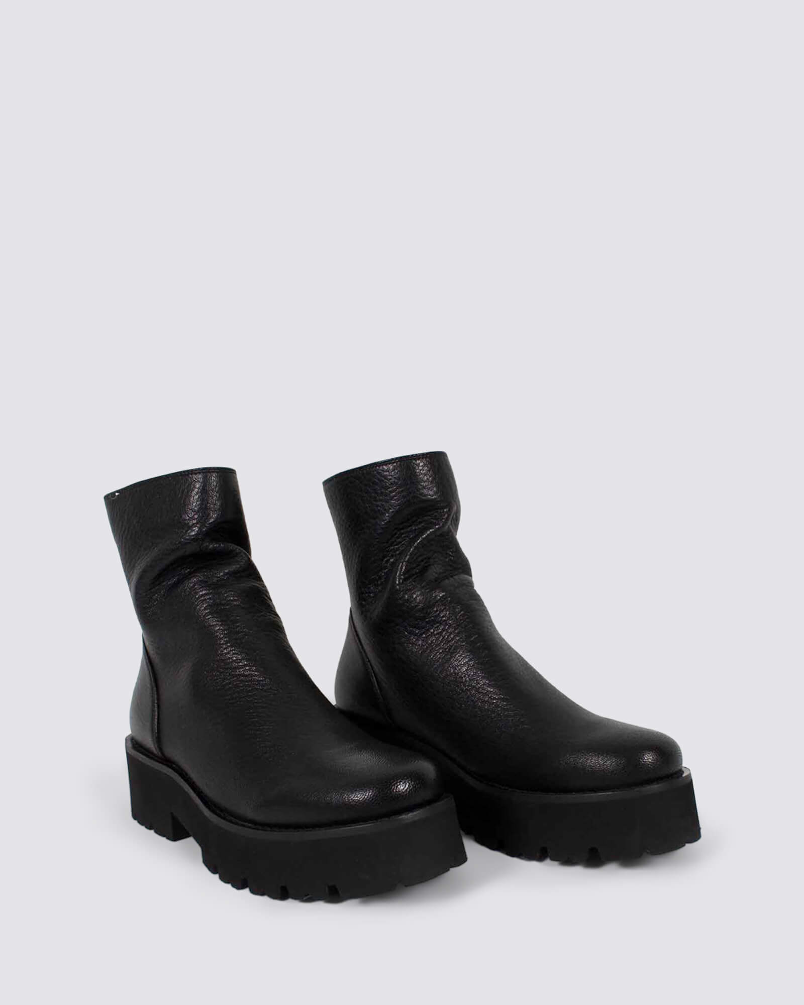 BUSTY ANKLE BOOTS BLACK