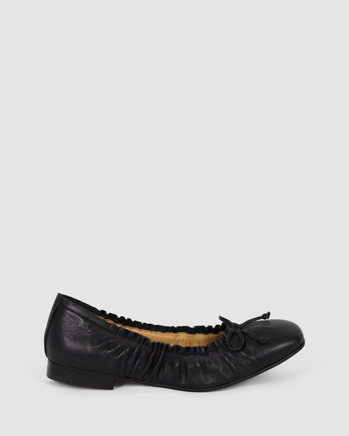 PEPPIES FLATS BLACK LEATHER