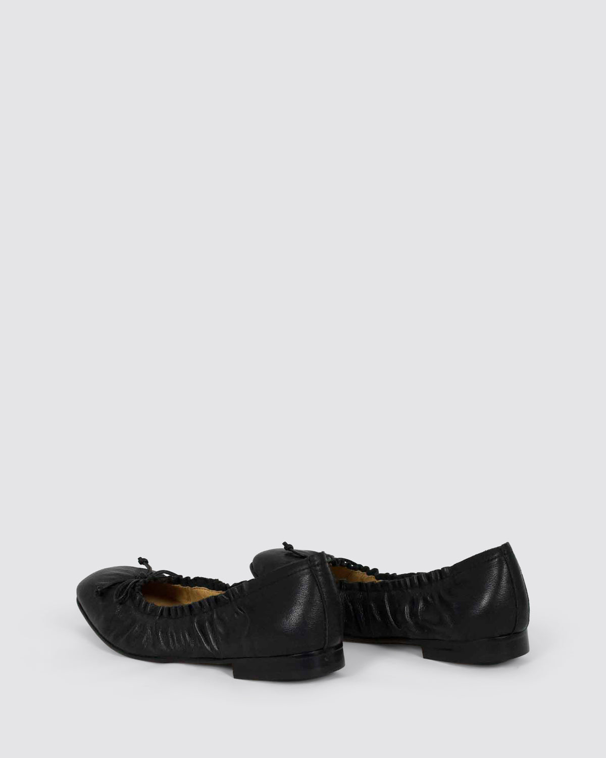 PEPPIES FLATS BLACK LEATHER