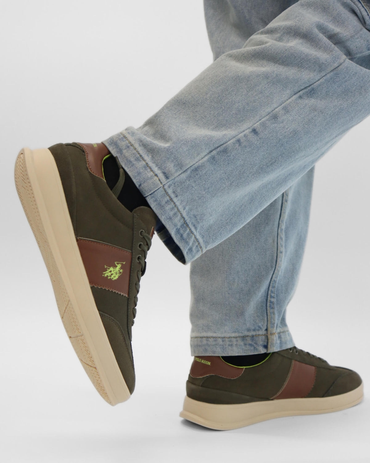 CAMPY MENS SNEAKERS TRUFFLE