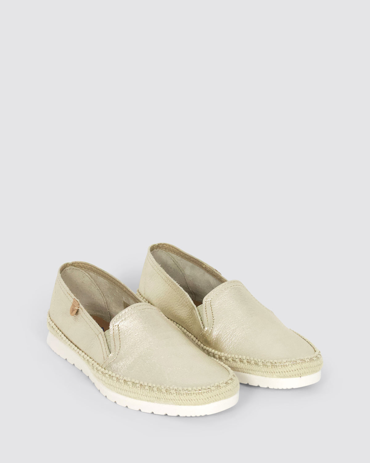 NURIA FLATS GOLD LEATHER