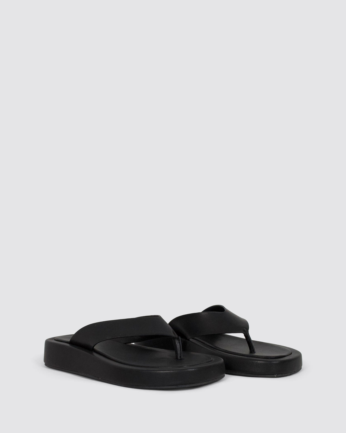 BOUNCER II FLATFORM THONGS BLACK