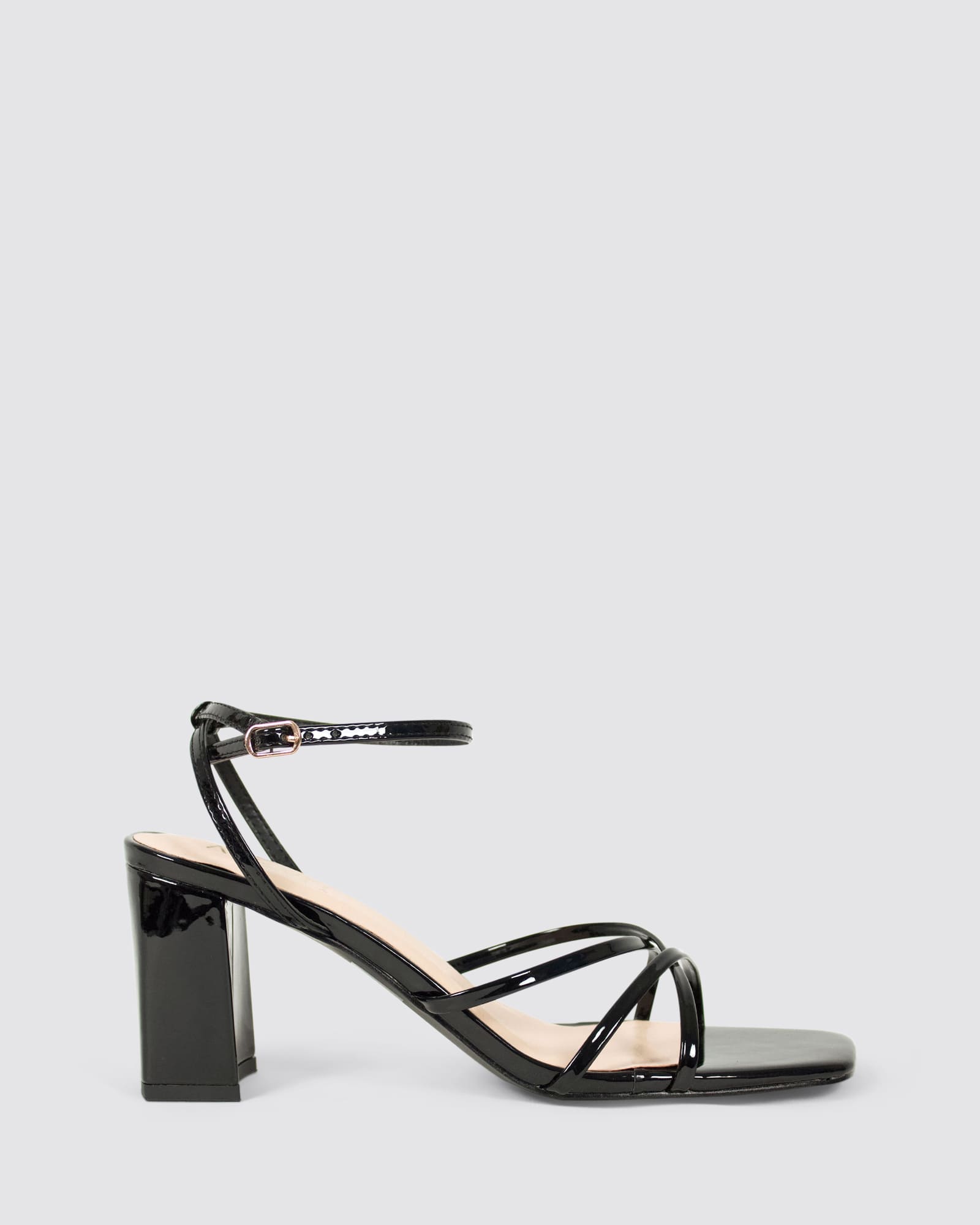 NAKITA BLOCK HEEL SANDALS BLACK PATENT