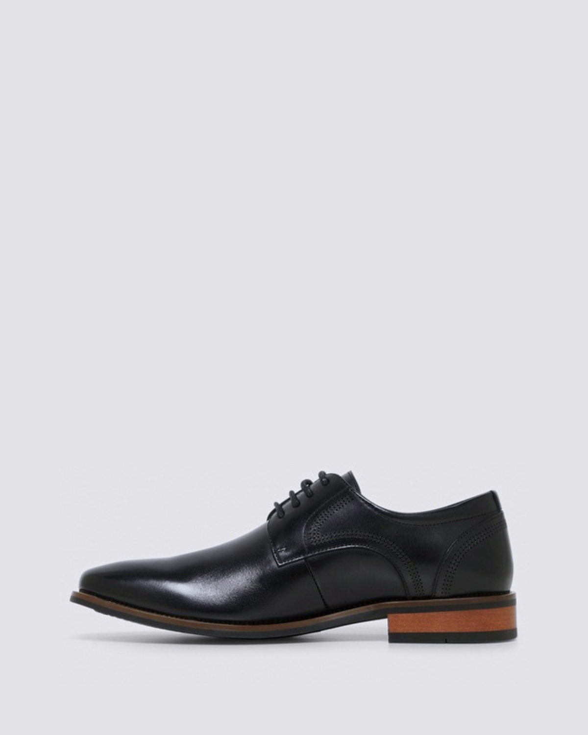 WHALE II MENS DRESS SHOES BLACK