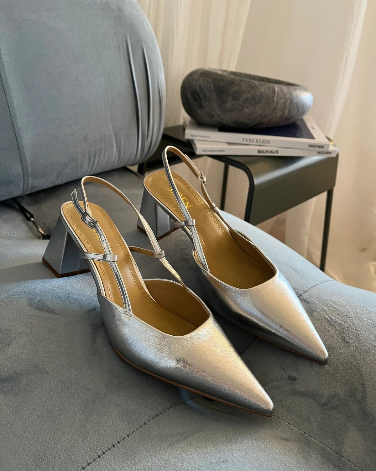 YASMINE SLINGBACK HEELS SILVER METALLIC