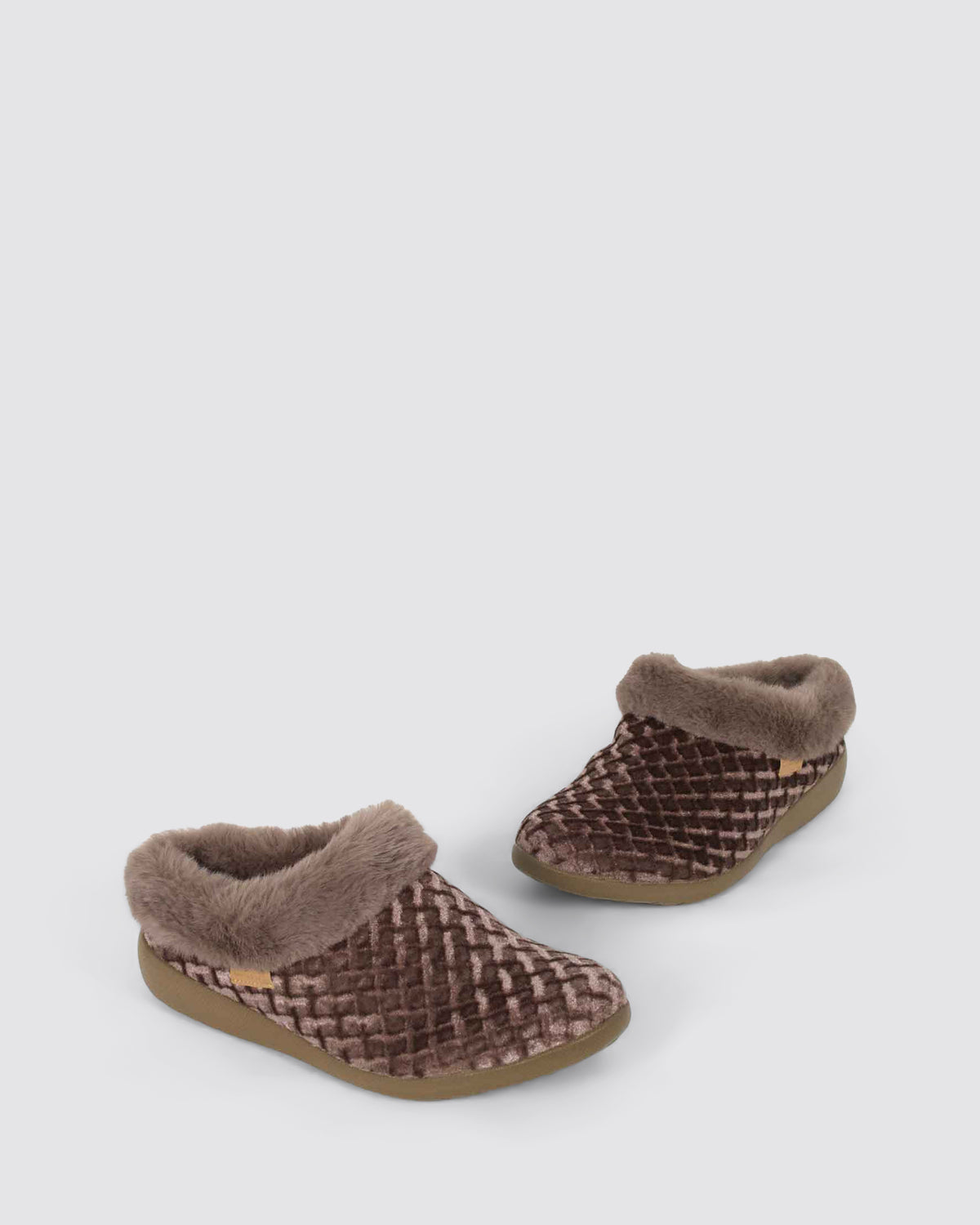 FIFI XW-ZR SLIPPERS TAUPE EMBOSSED