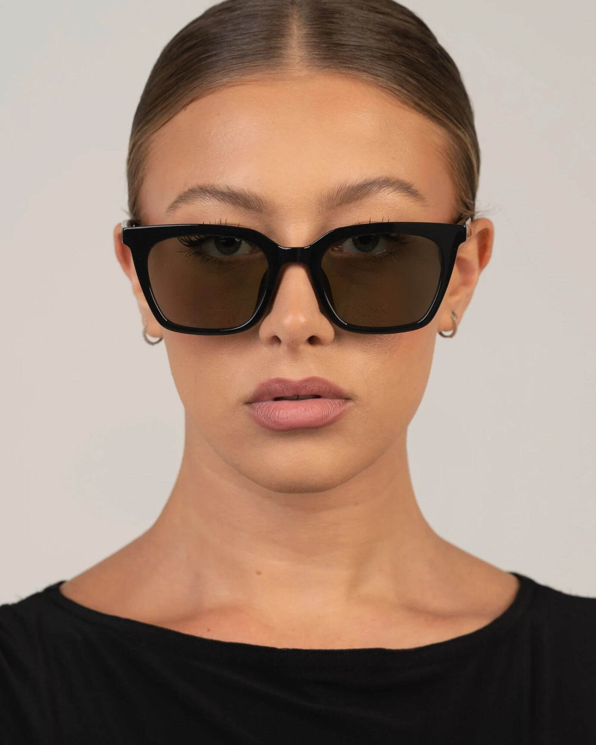 BREE SUNGLASSES BLACK/OLIVE