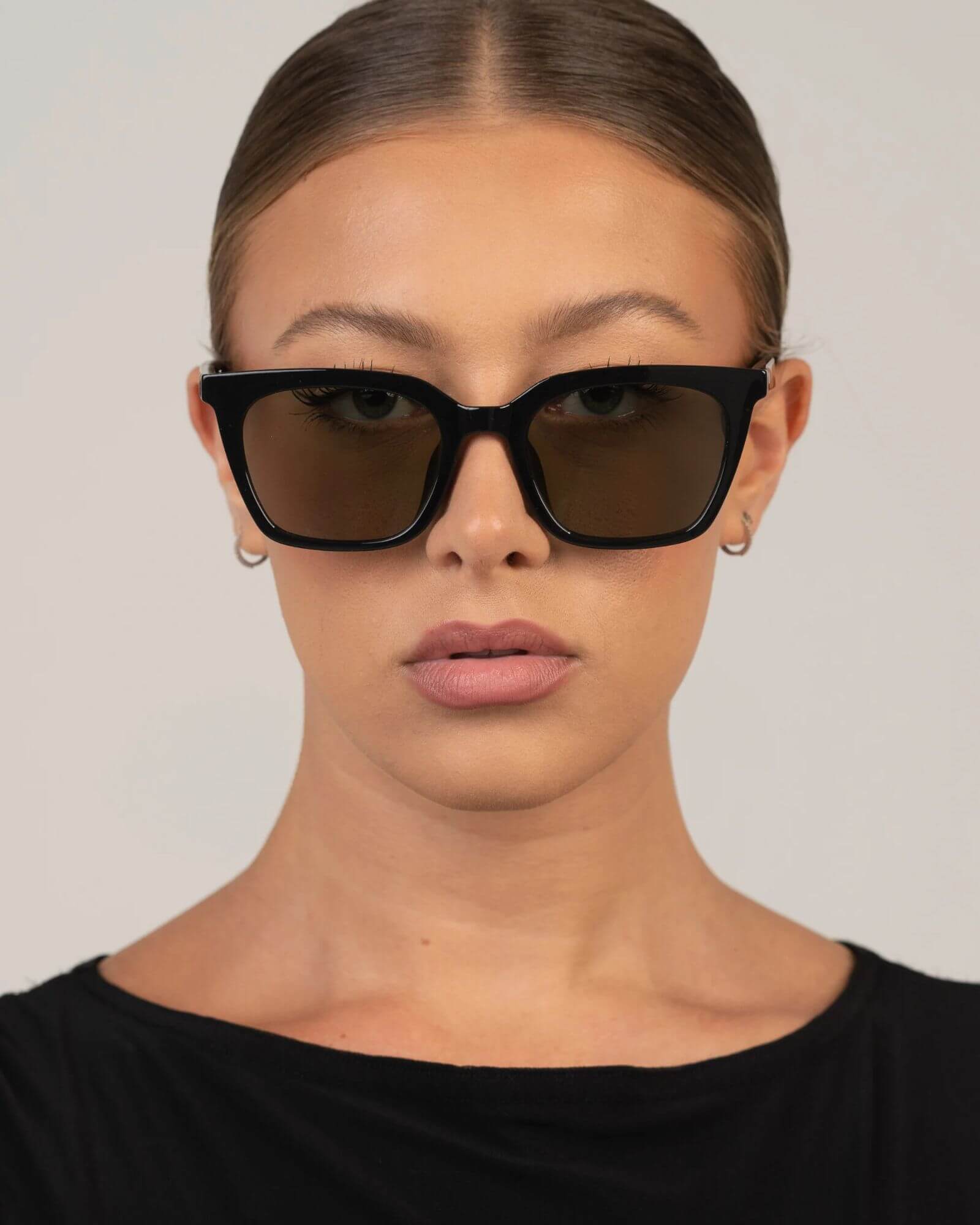 BREE SUNGLASSES BLACK/OLIVE