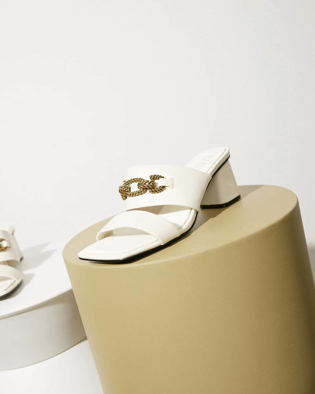 CASSATT PORCELAIN