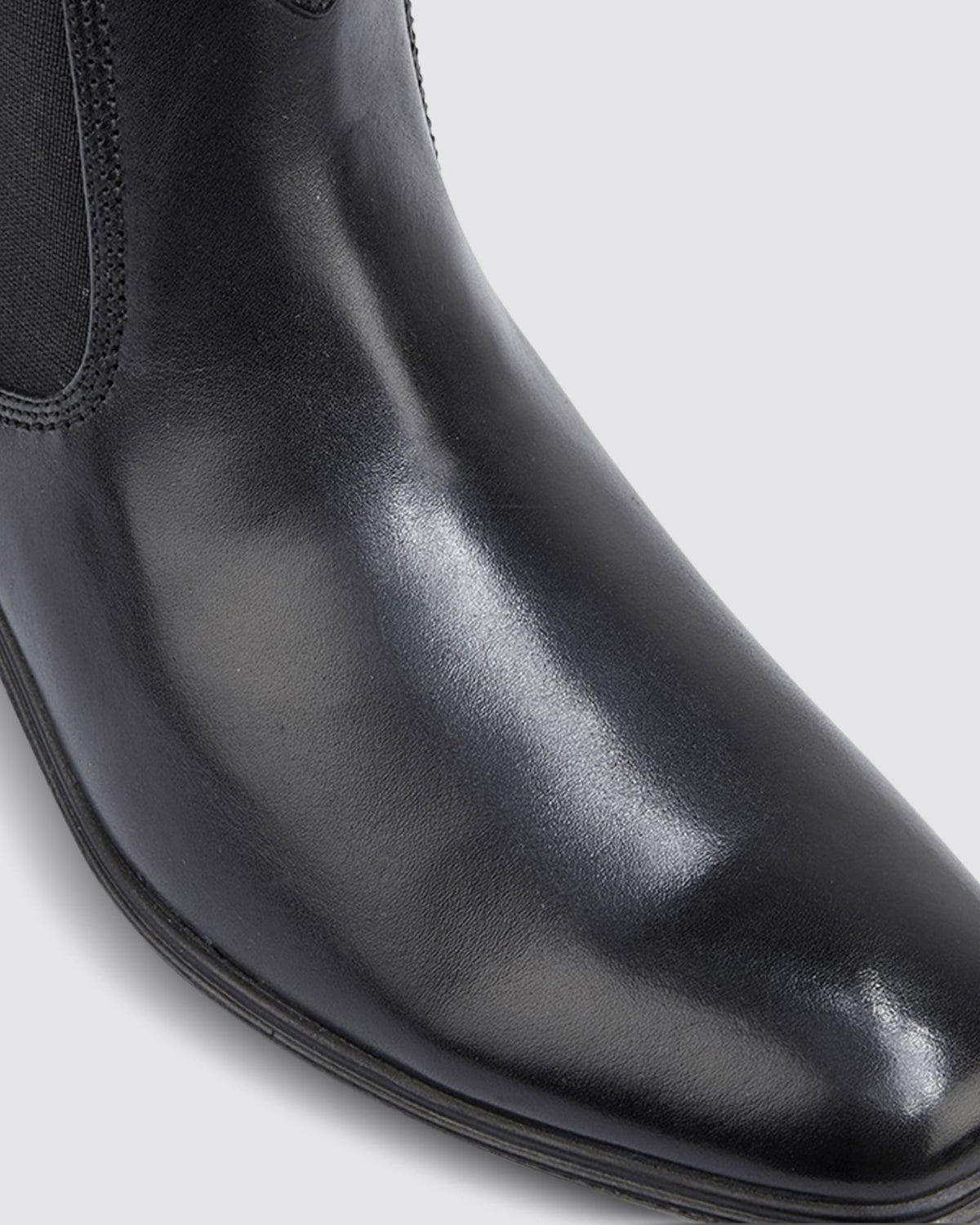 CHELSEA BOOTS BLACK LEATHER