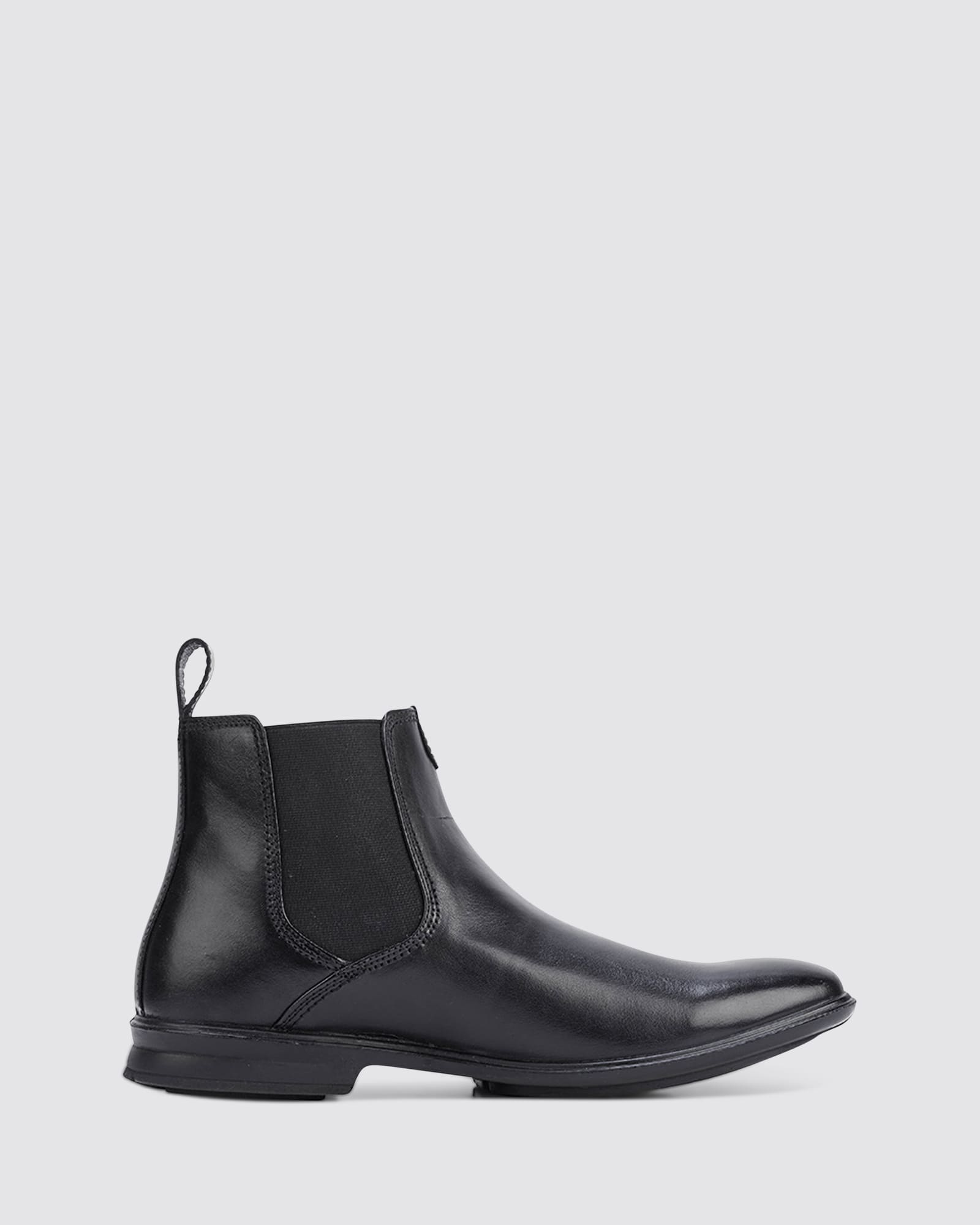 CHELSEA BOOTS BLACK LEATHER