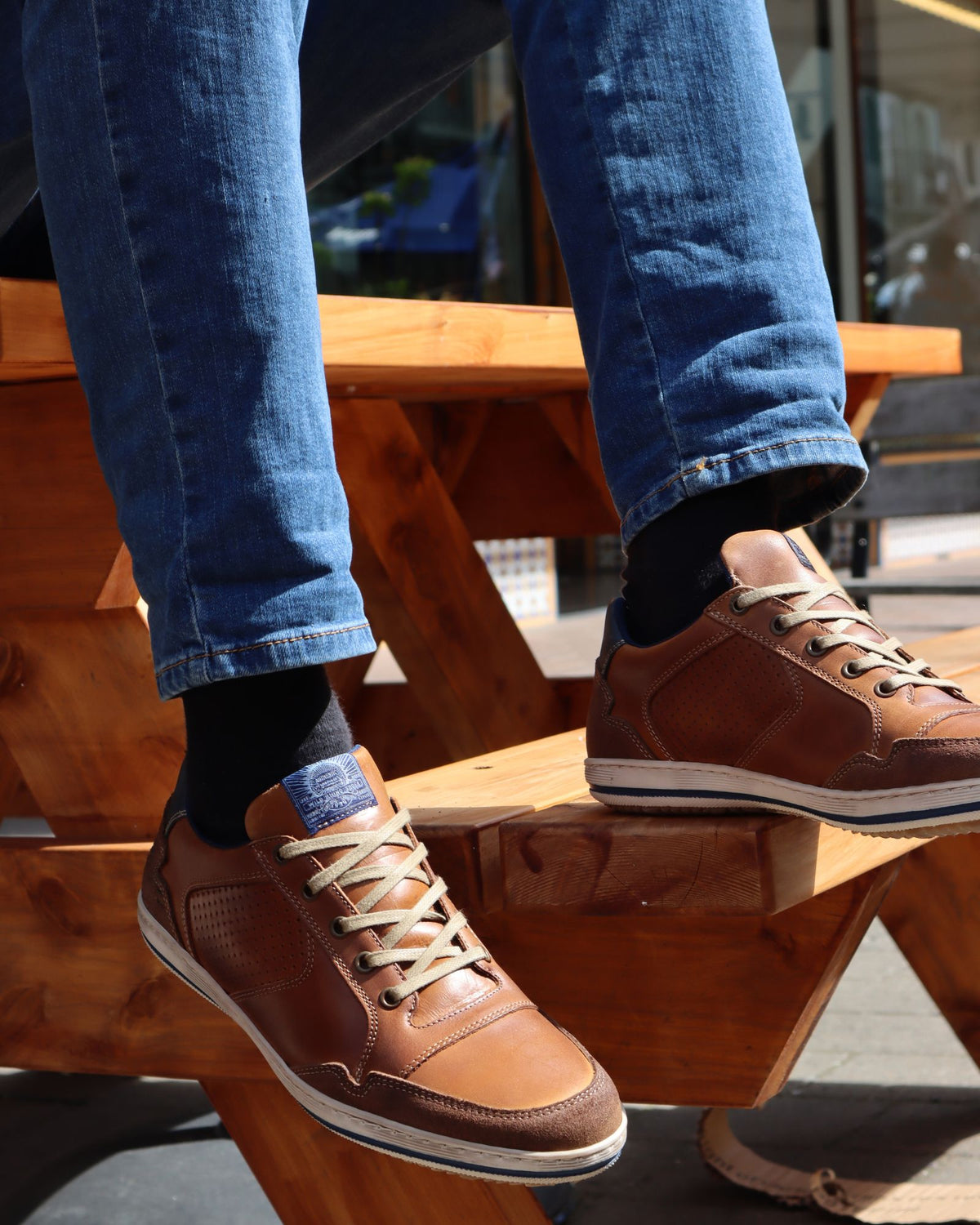 CREST SNEAKERS TAN LEATHER