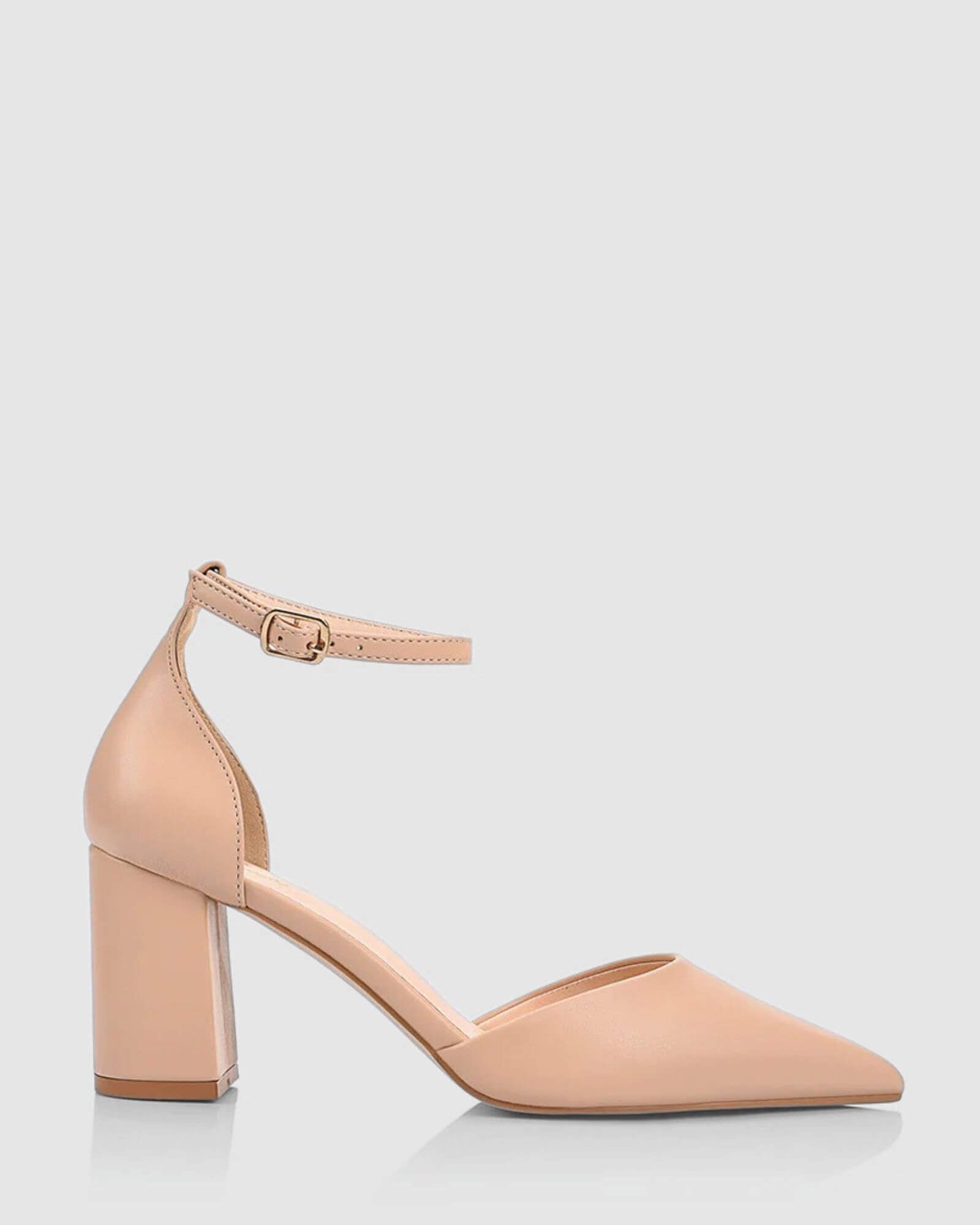 ELI CLOSED TOE BLOCK HEELS NUDE