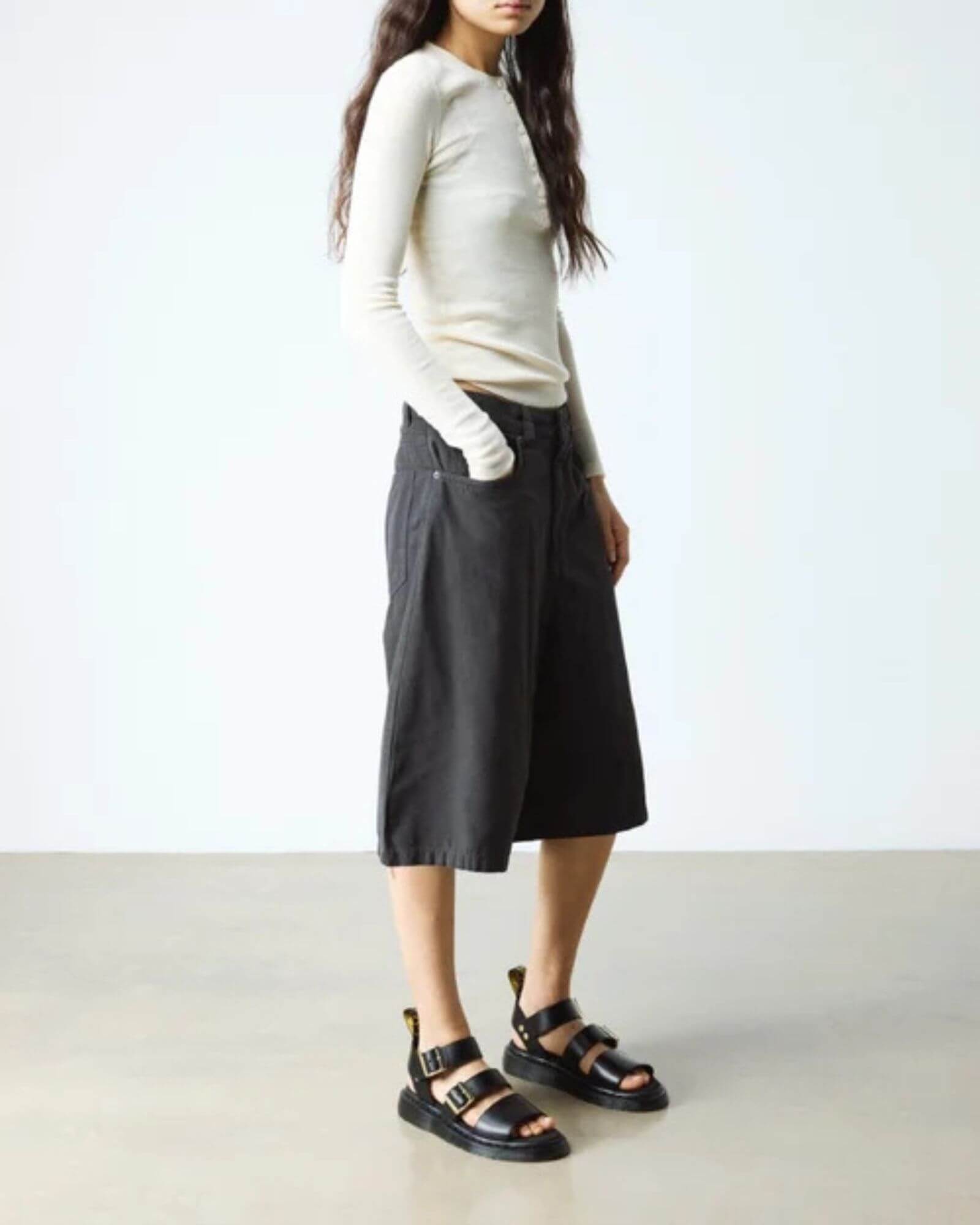 GRYPHON STRAP SANDAL BLACK ATLAS