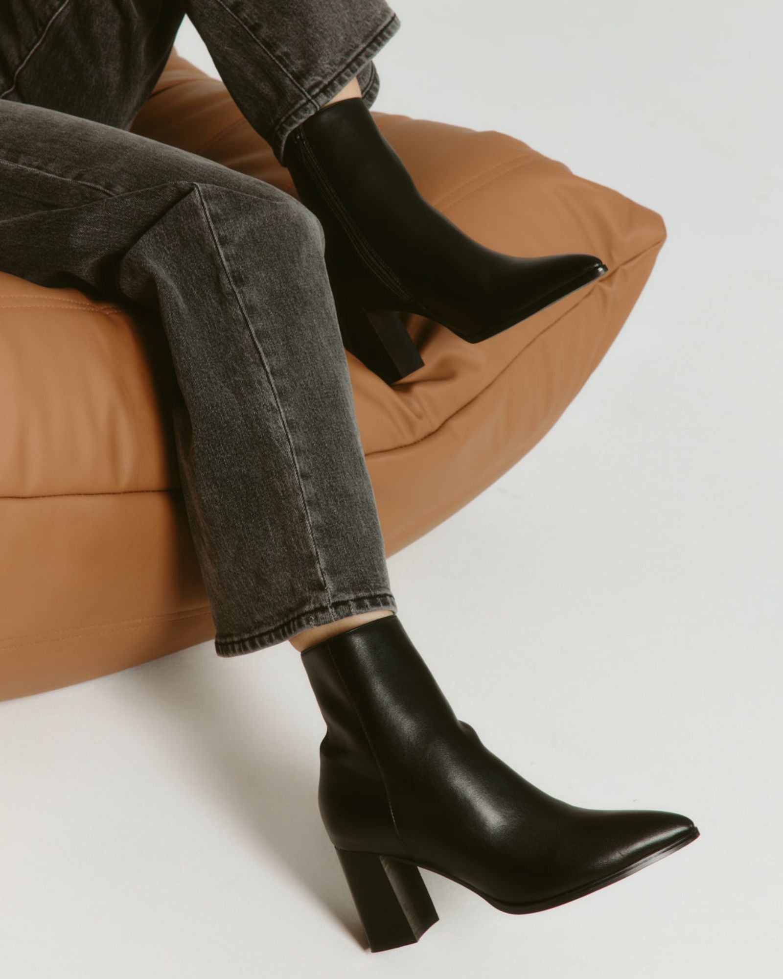 MAXINE ANKLE BOOTS BLACK