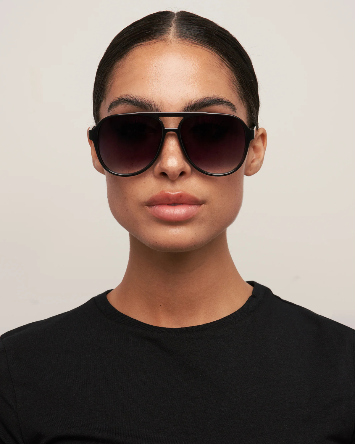 STEVIE SUNGLASSES BLACK/SMOKE FADE