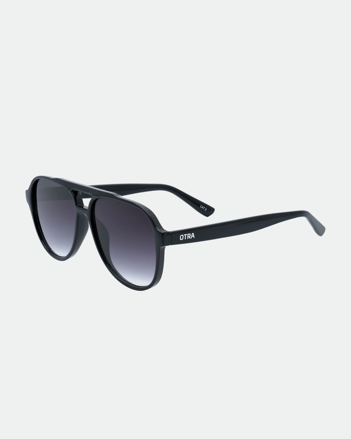 STEVIE SUNGLASSES BLACK/SMOKE FADE