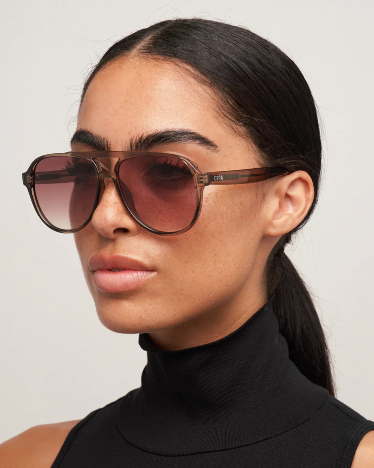 STEVIE SUNGLASSES TRANS OLIVE/BROWN FADE