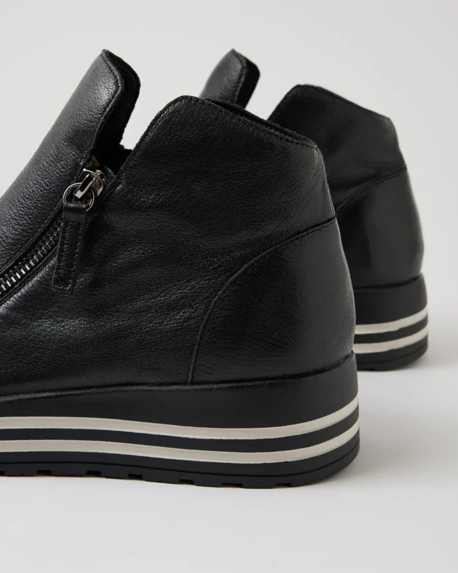 VIMMA XF-ZR PLATFORM ANKLE BOOTS BLACK