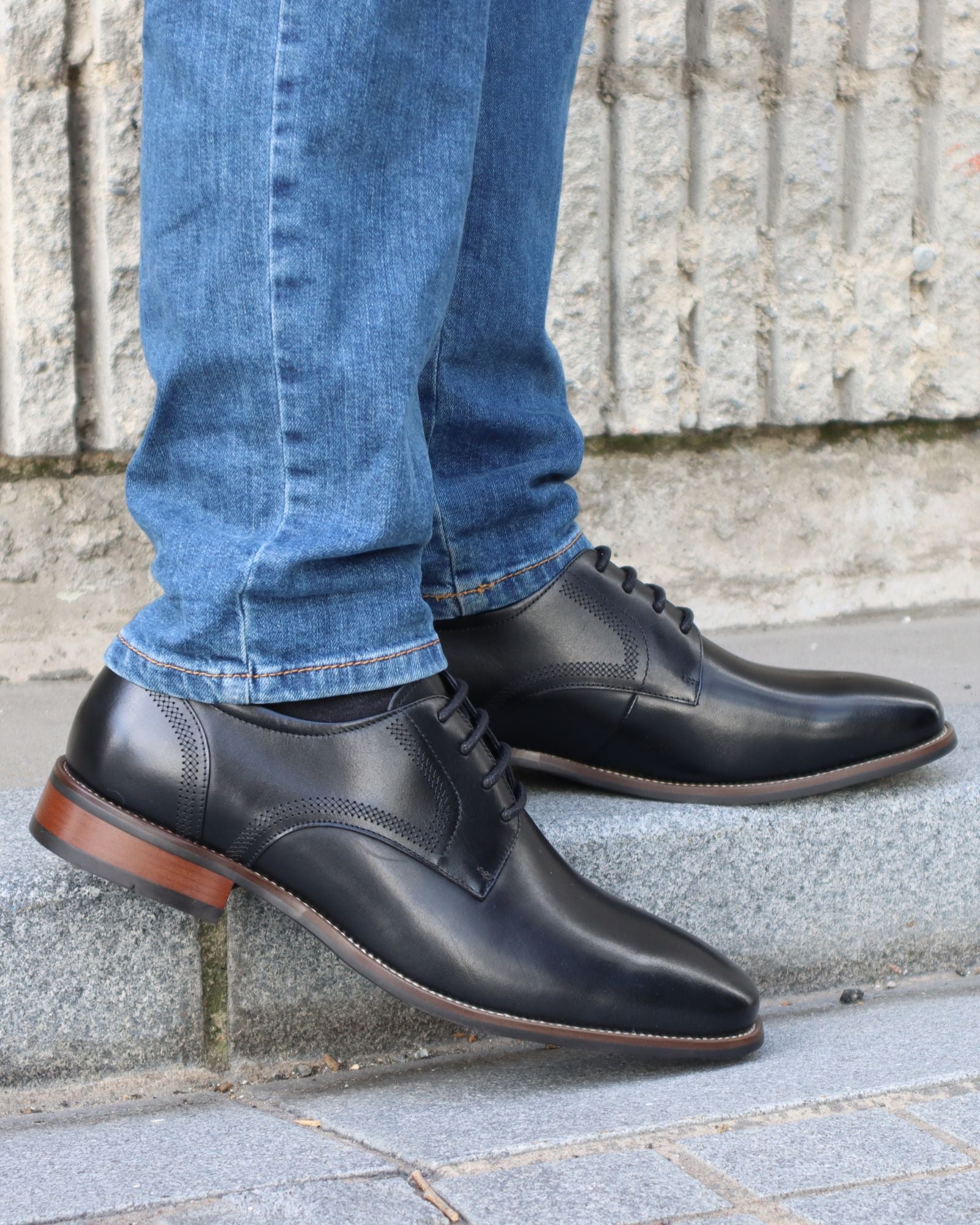 WHALE DRESS SHOES BLACK LEATHER