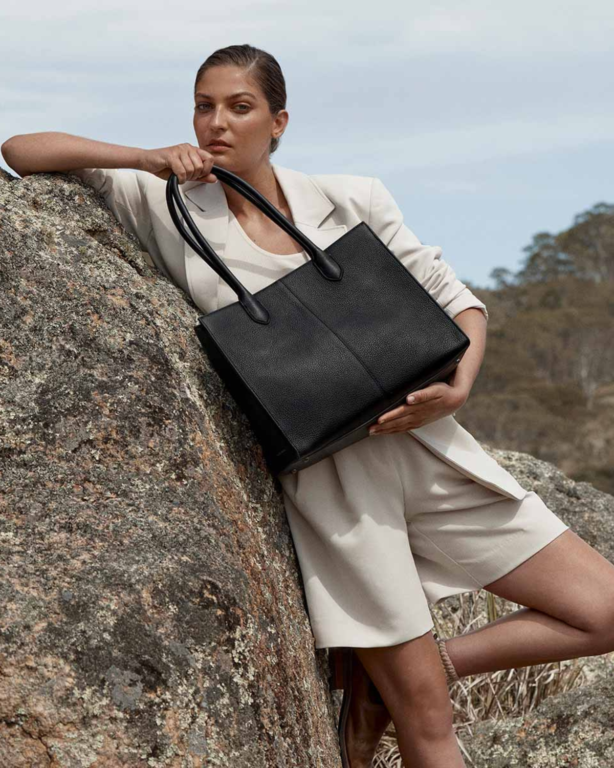 WITHOUT WARNING BAG BLACK