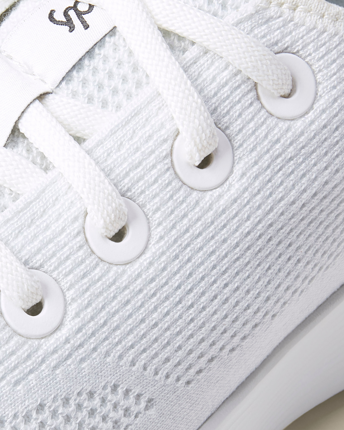 WOMENS TREE RUNNER GO BLIZZARD