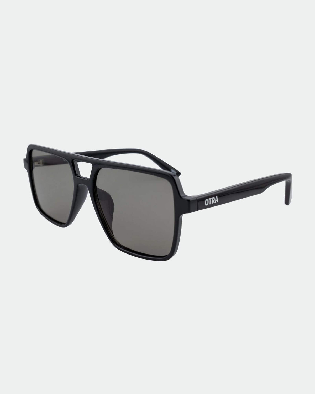ZOYA SUNGLASSES BLACK/SMOKE